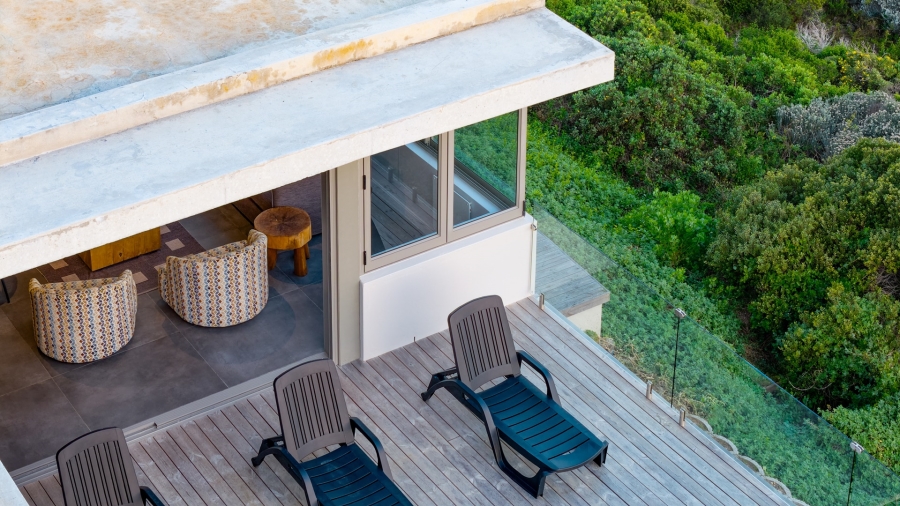 5 Bedroom Property for Sale in Suiderstrand Western Cape